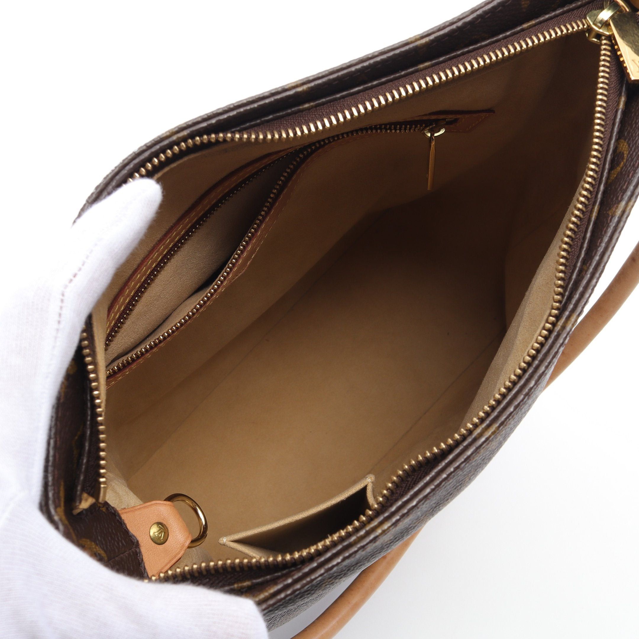 Louis Vuitton Louis Vuitton Looping Gm Monogram Shoulder Bag Leather Brown Size ONE SIZE - 3 Thumbnail