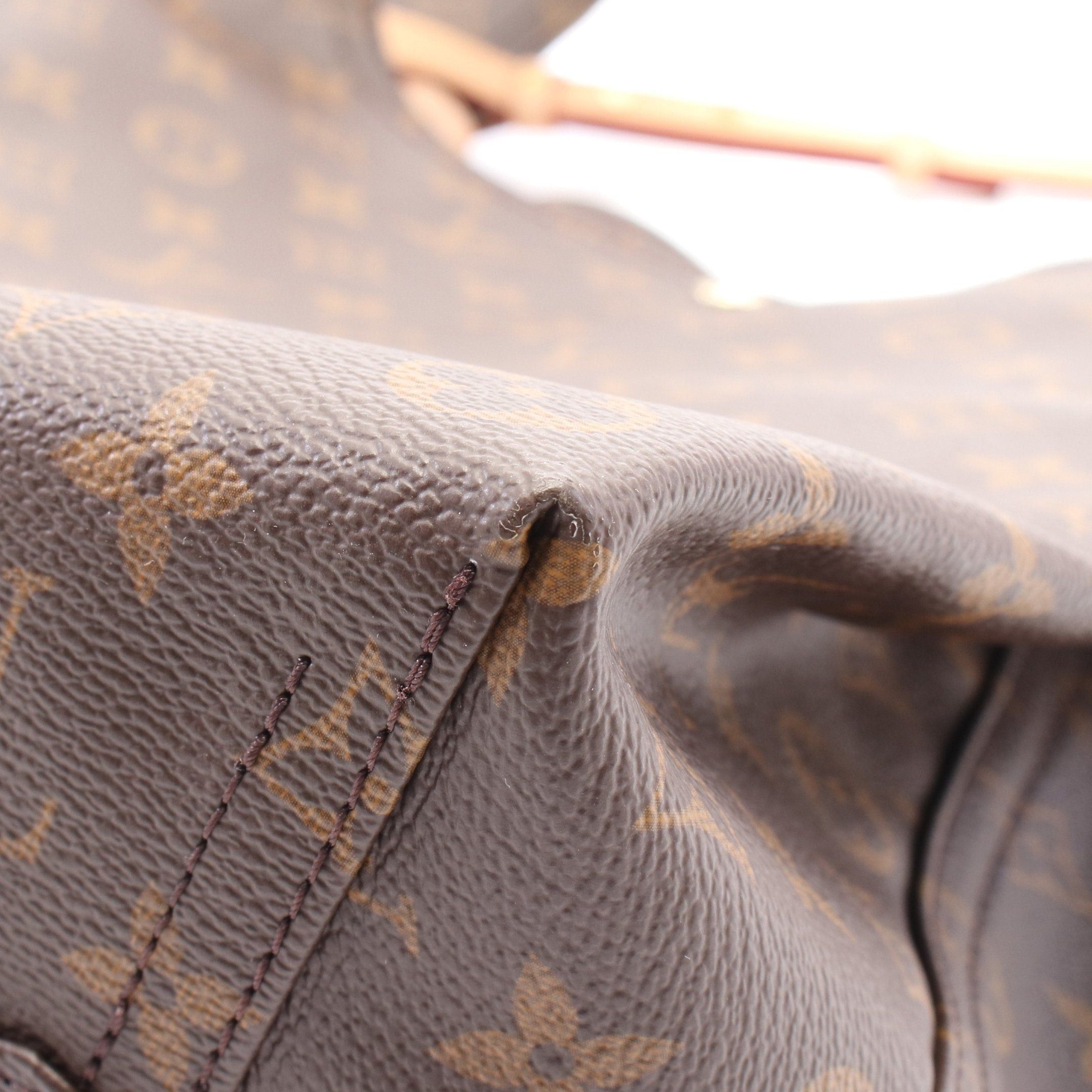 Louis Vuitton Louis Vuitton Atlantis Gm Monogram Handbag Leather Brown Size ONE SIZE - 5 Thumbnail