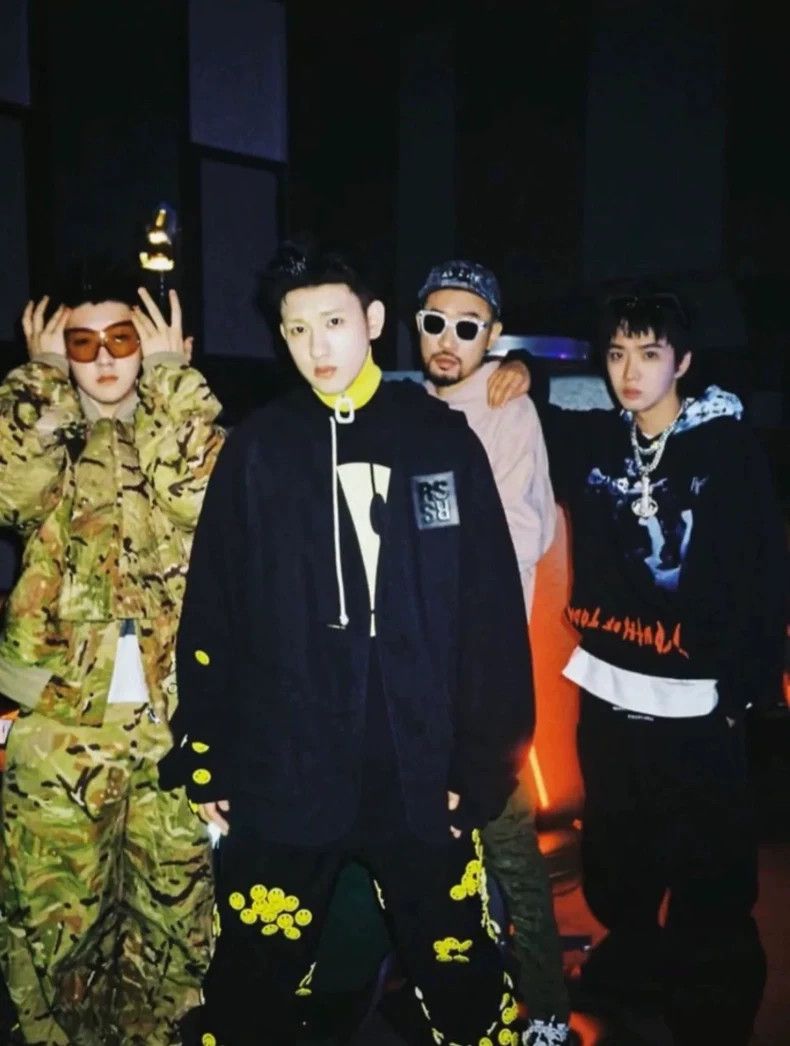 Raf Simons Raf Simons Smiley Collaboration Oversized Hoodie Size US XS / EU 42 / 0 - 7 Thumbnail