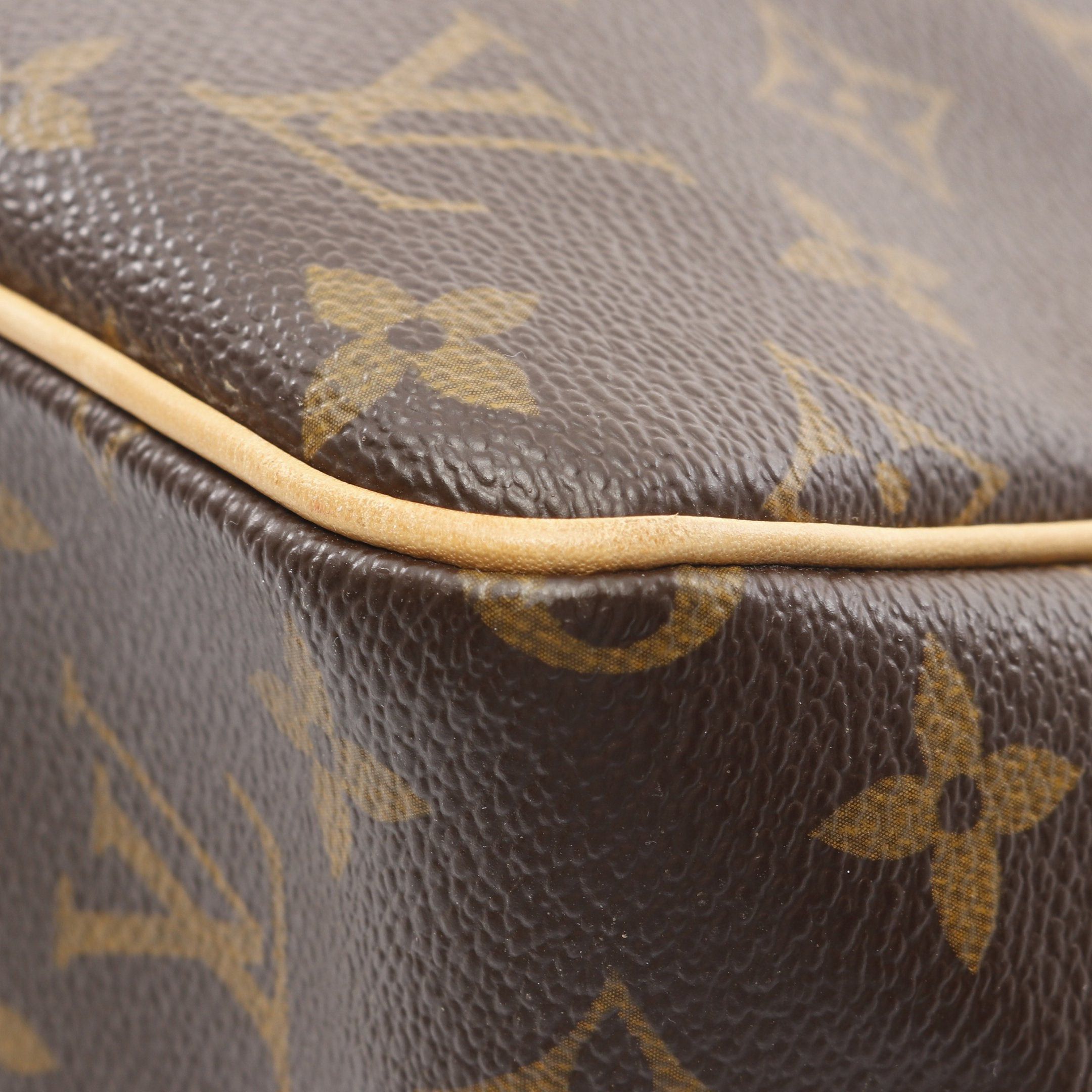 Louis Vuitton Louis Vuitton Batignolles Monogram Handbag Leather Brown Size ONE SIZE - 7 Thumbnail