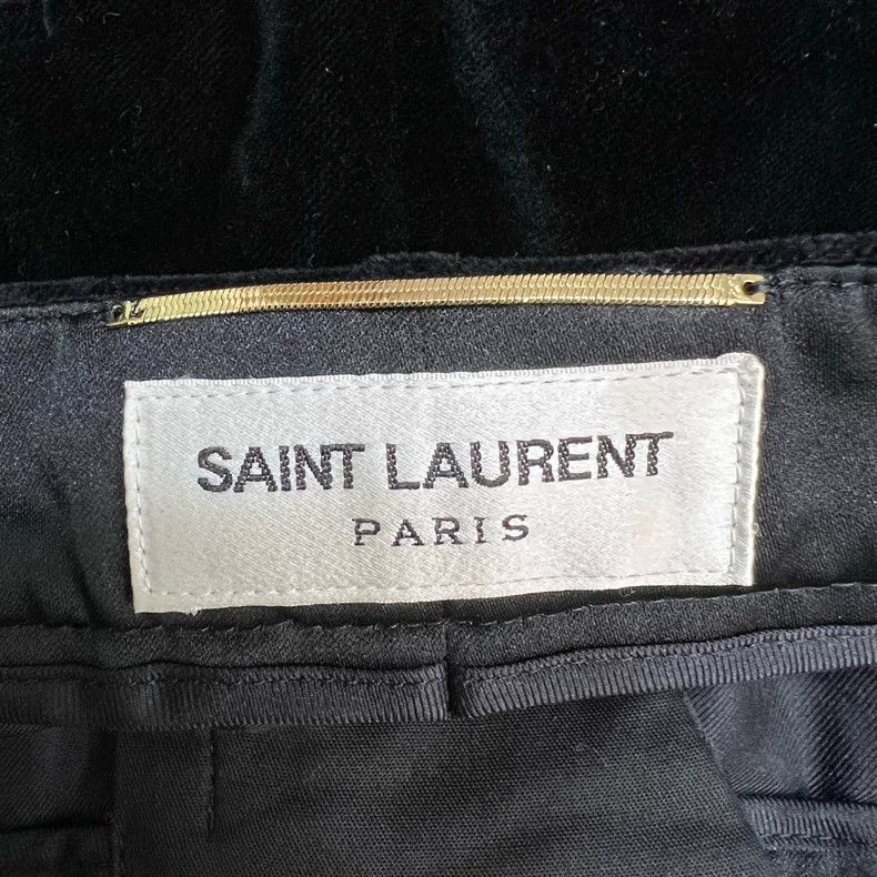 Saint Laurent Paris Saint Laurent Black Velvet Shorts for Women- DMC Size US 36 / EU 52 - 5 Thumbnail