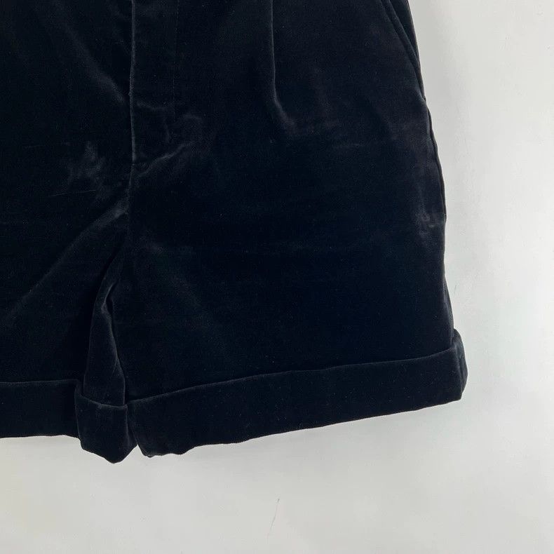 Saint Laurent Paris Saint Laurent Black Velvet Shorts for Women- DMC Size US 36 / EU 52 - 4 Thumbnail