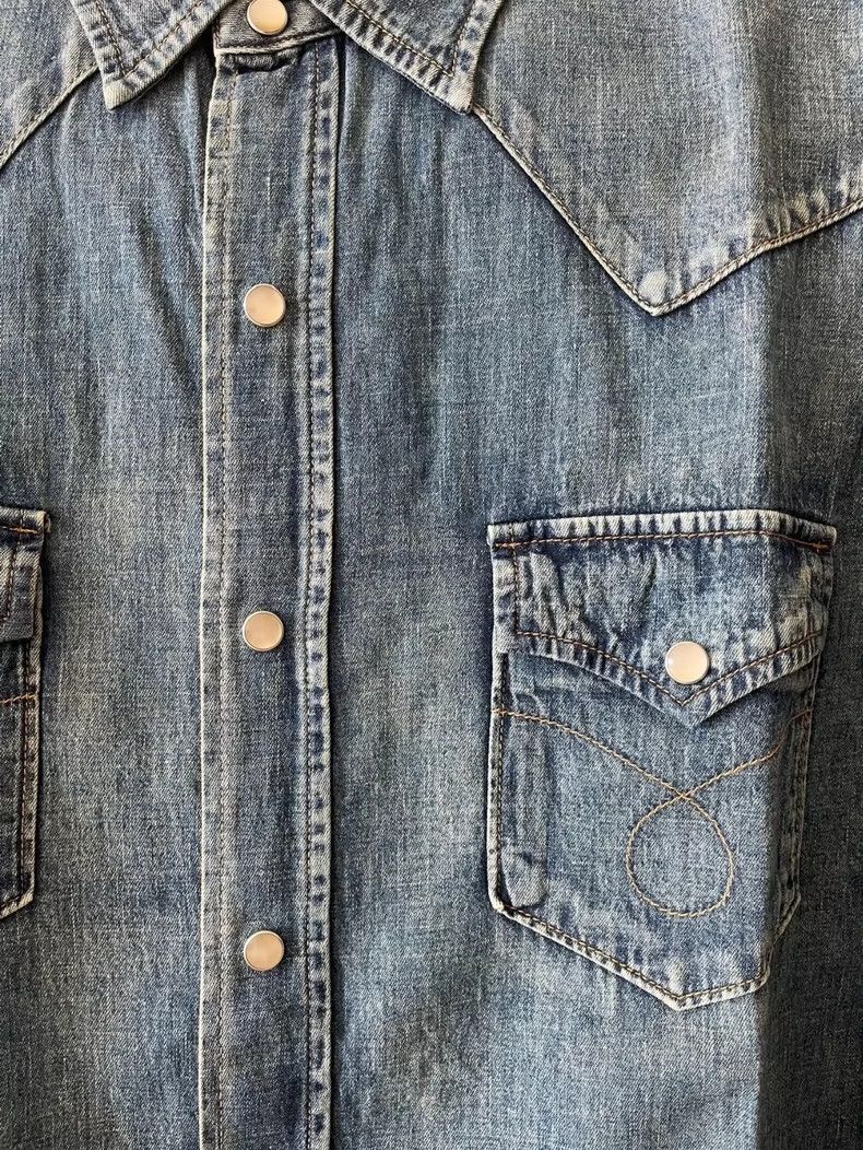 Saint Laurent Paris Saint Laurent Classic Denim Shirt Size M- DMC Size US M / EU 48-50 / 2 - 4 Thumbnail