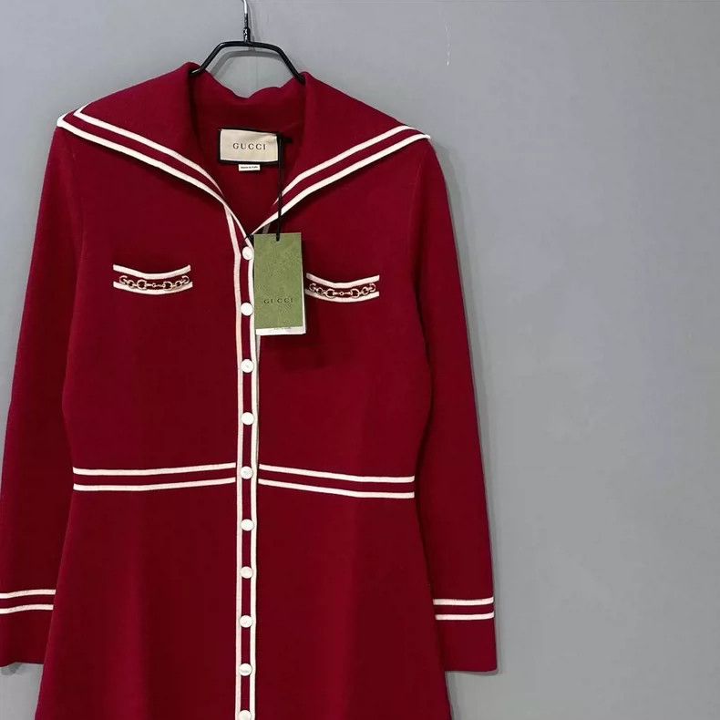 Gucci Red Wool Knitted Dress with Button Detail - dmc Size 36" / US 14 / IT 50 - 2 Thumbnail