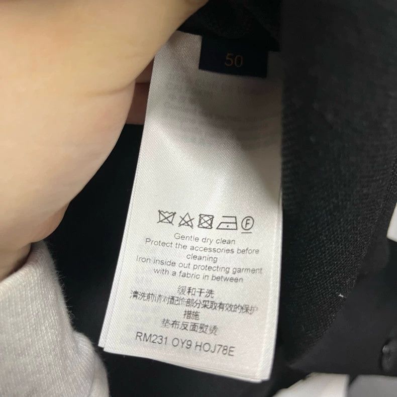 Louis Vuitton Louis Vuitton Black Double-Breasted Short Blazer - dmc Size US L / EU 52-54 / 3 - 3 Thumbnail