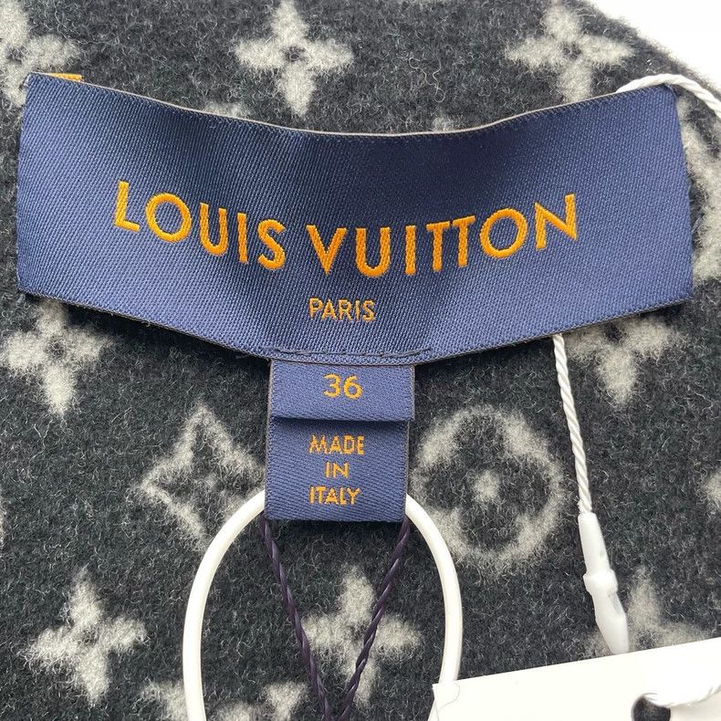 Louis Vuitton LV Logo Long Sleeve Baseball Jacket - dmc Size US S / EU 44-46 / 1 - 4 Thumbnail