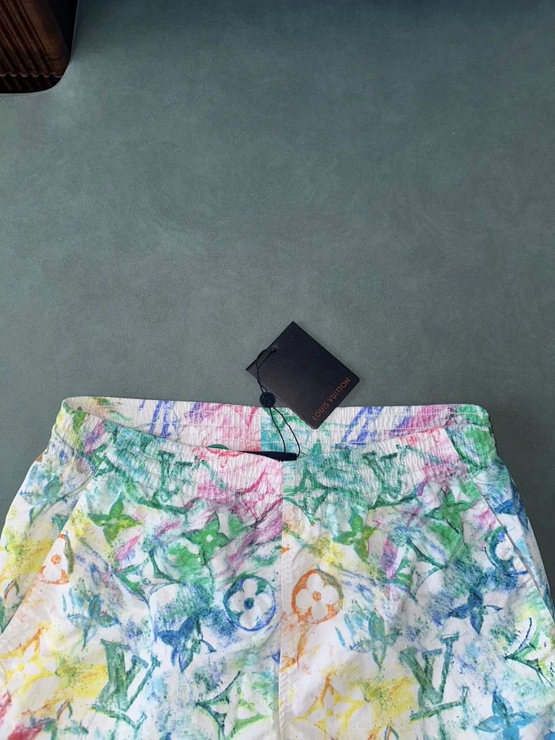 Louis Vuitton Louis Vuitton Pastel Monogram Beach Shorts Size M - dmc Size US 31 - 3 Thumbnail