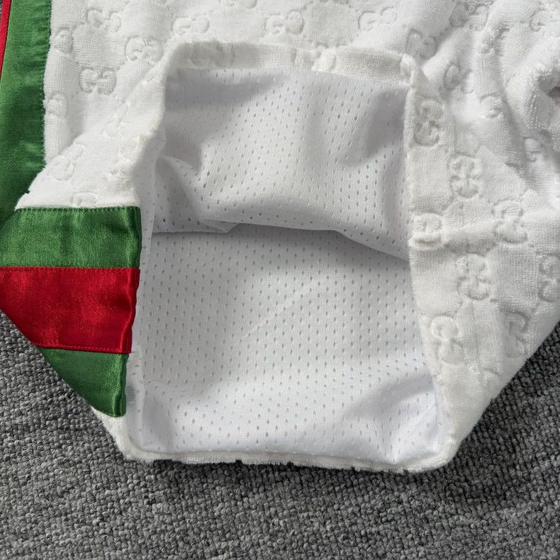 Gucci Gucci White Printed Shorts for Summer Wear - dmc Size US 26 / EU 42 - 4 Thumbnail