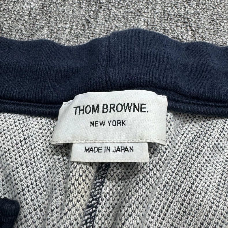 Thom Browne Thom Browne Dolphin Print Shorts - dmc Size US 26 / EU 42 - 4 Thumbnail