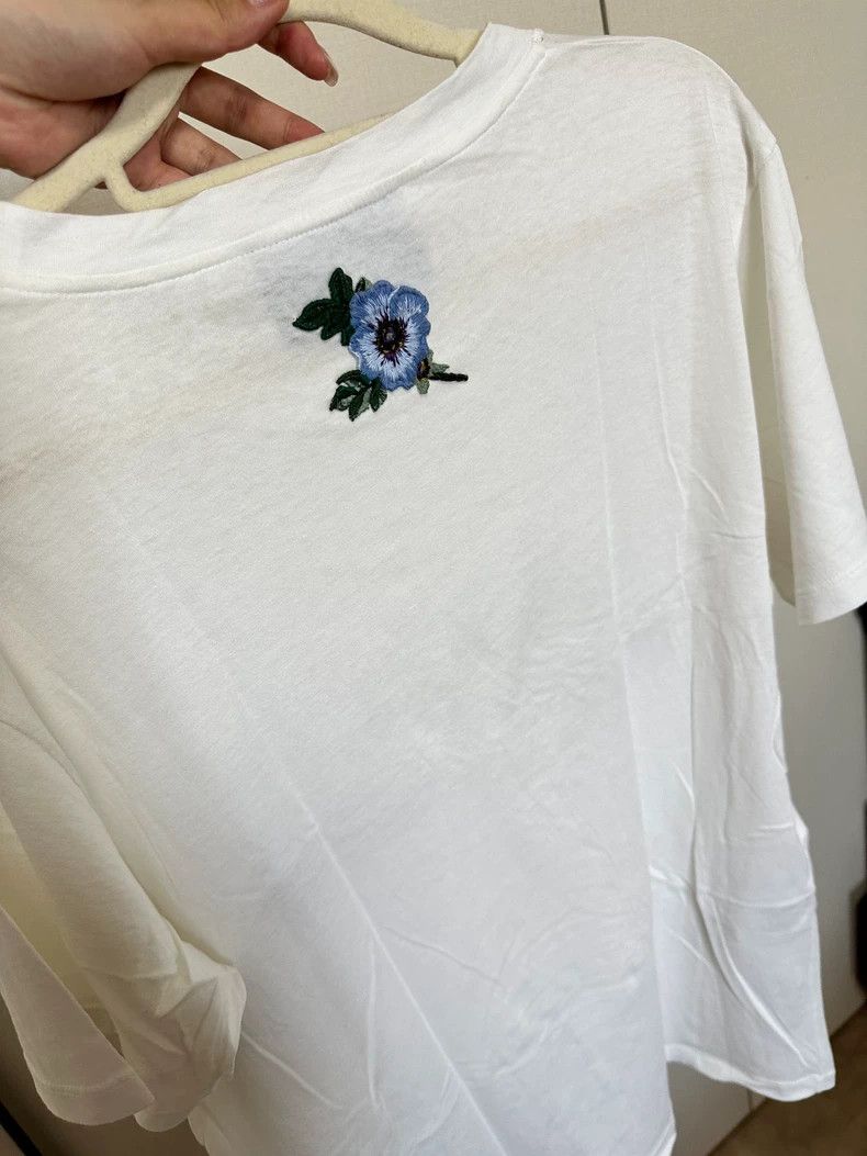Gucci Gucci T-Shirt with Logo Design - dmc Size US M / EU 48-50 / 2 - 3 Thumbnail