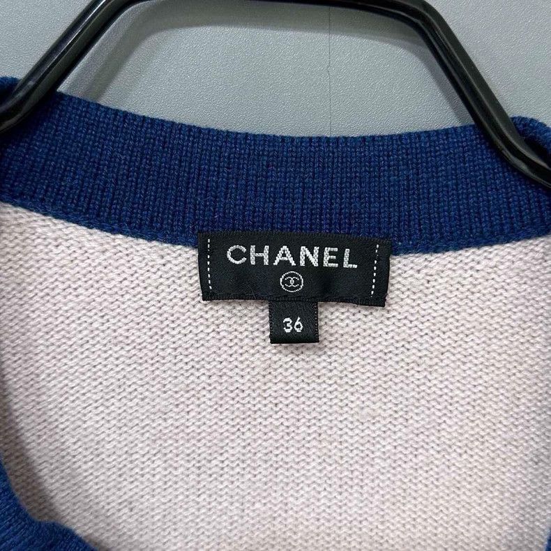 Chanel Pink Cashmere Cardigan by Chanel - dmc Size S / US 4 / IT 40 - 6 Thumbnail