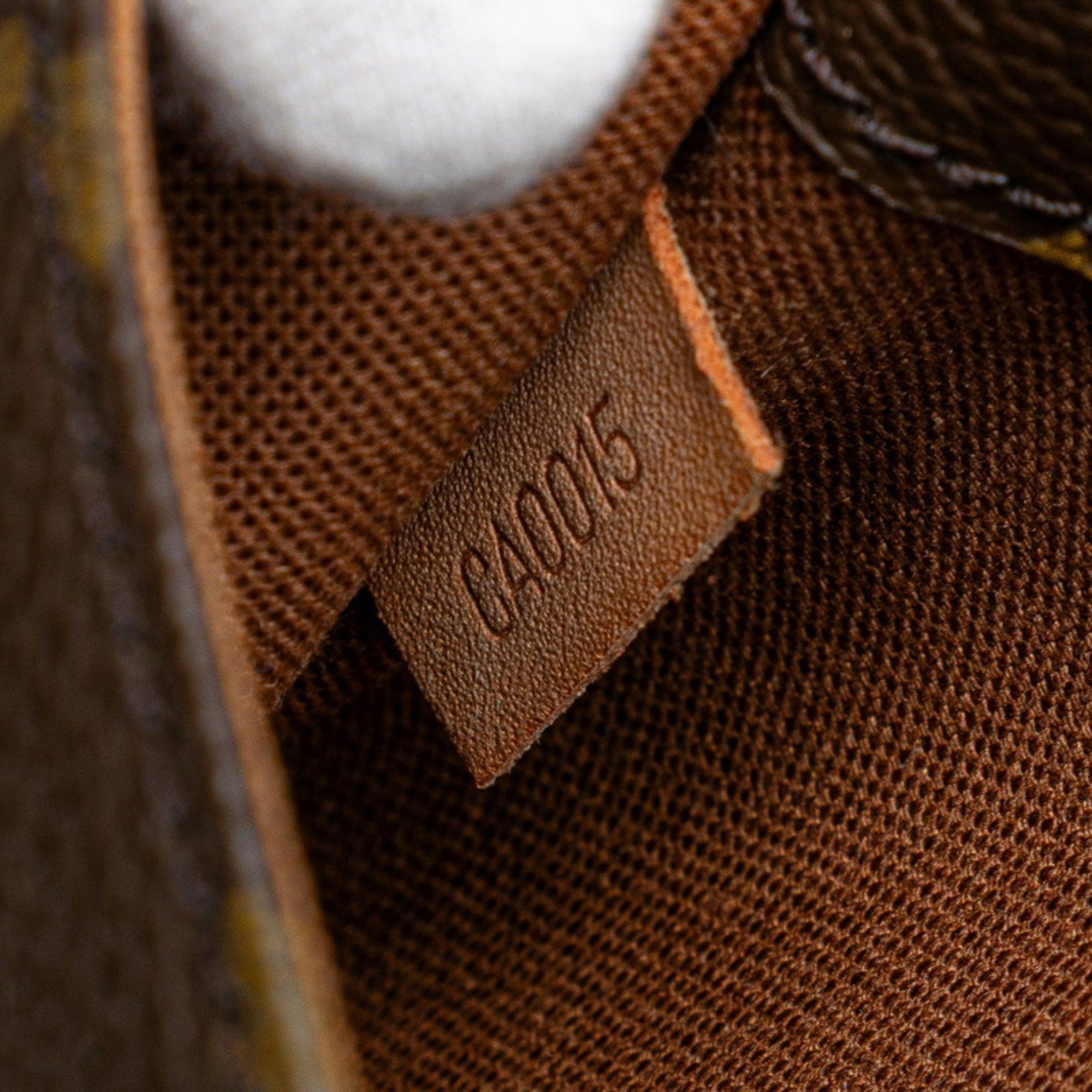 Louis Vuitton Louis Vuitton Pochette gange shoulder Size ONE SIZE - 7 Thumbnail