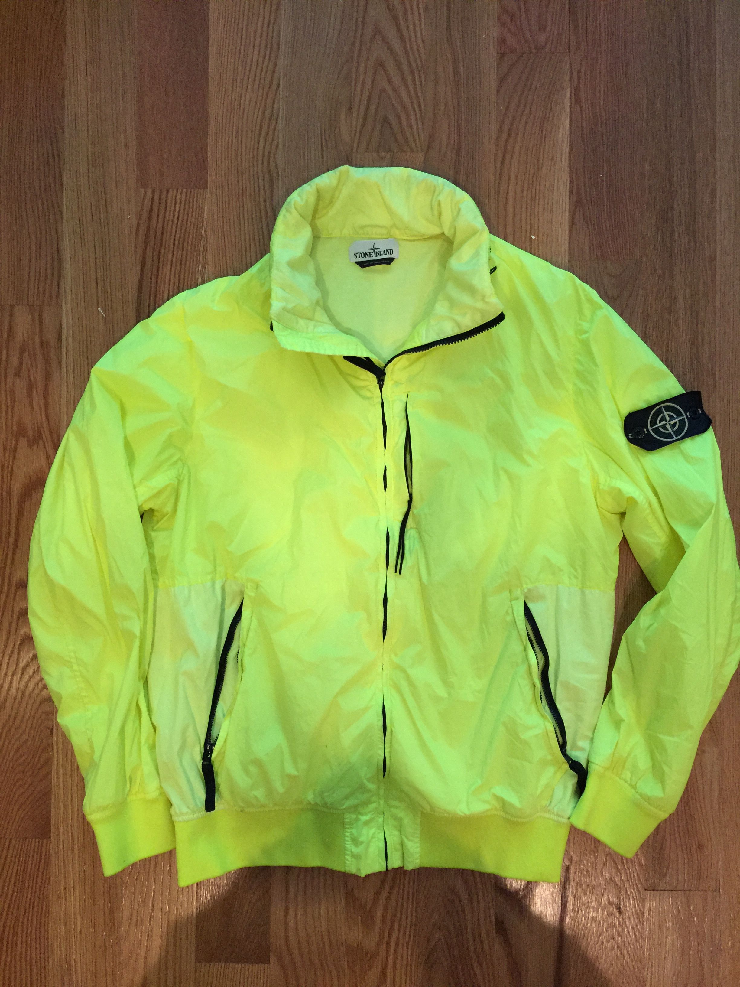 Neon yellow stone island jumper best sale