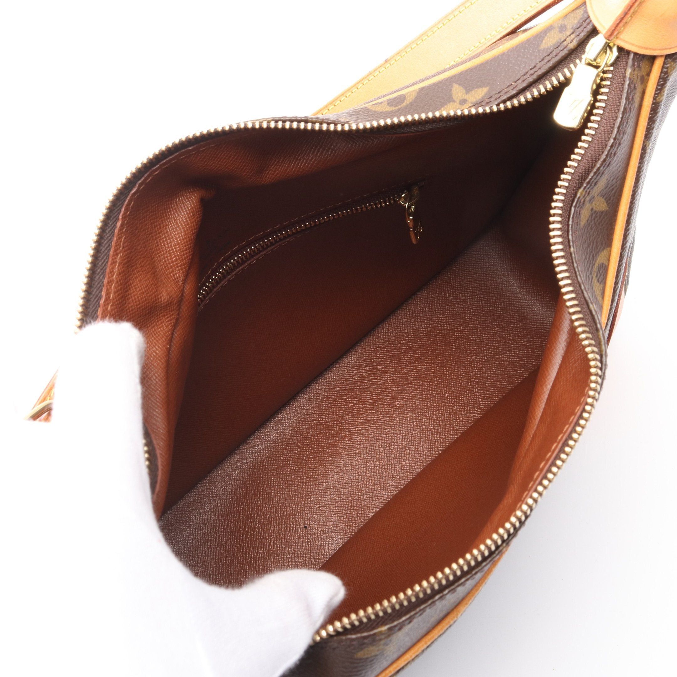 Louis Vuitton Louis Vuitton Boulogne Pm Monogram Shoulder Bag Leather Brown Size ONE SIZE - 3 Thumbnail