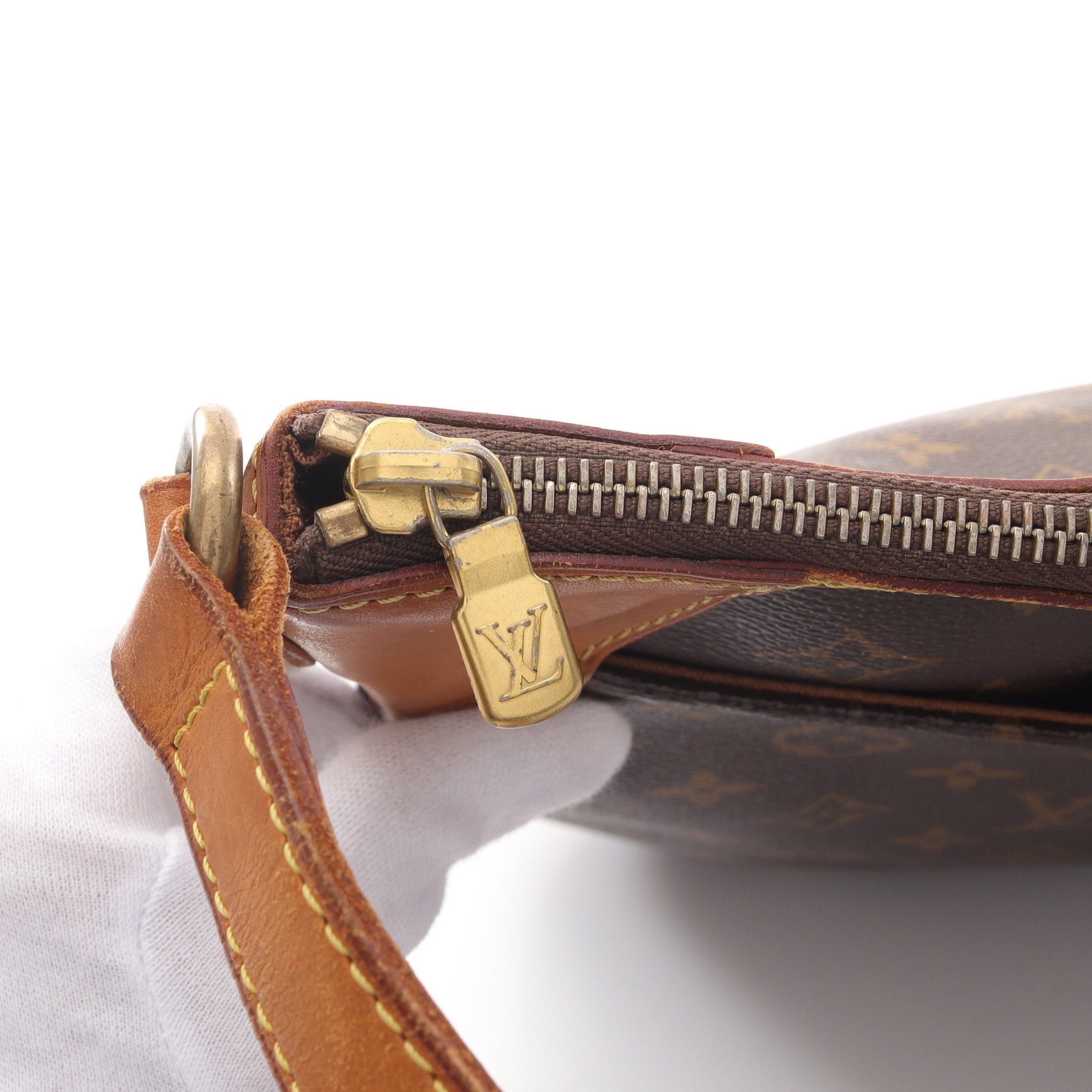 Louis Vuitton Louis Vuitton Odeon Mm Monogram Shoulder Bag Leather Brown Size ONE SIZE - 6 Thumbnail
