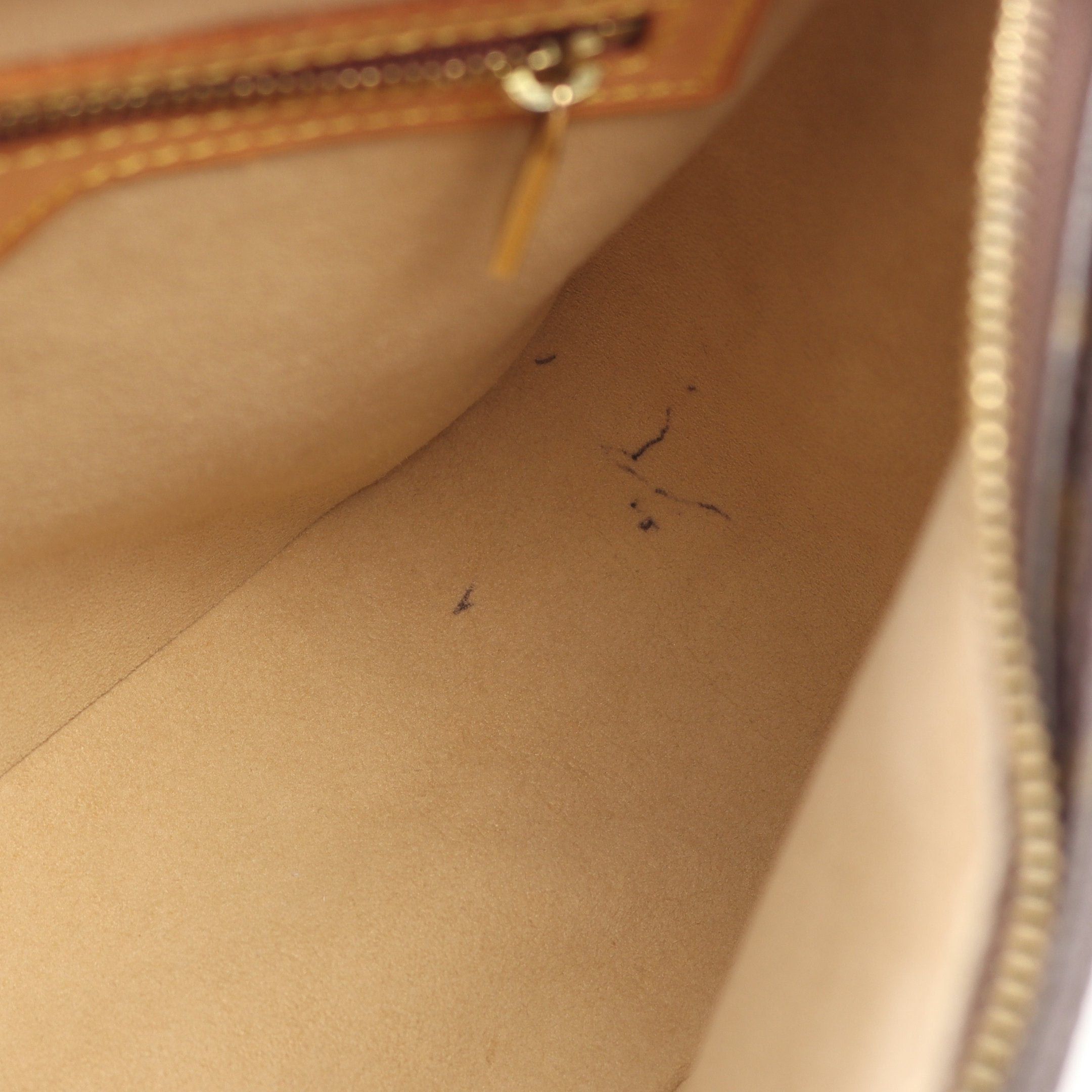 Louis Vuitton Louis Vuitton Looping Mm Monogram Shoulder Bag Leather Brown Size ONE SIZE - 6 Thumbnail