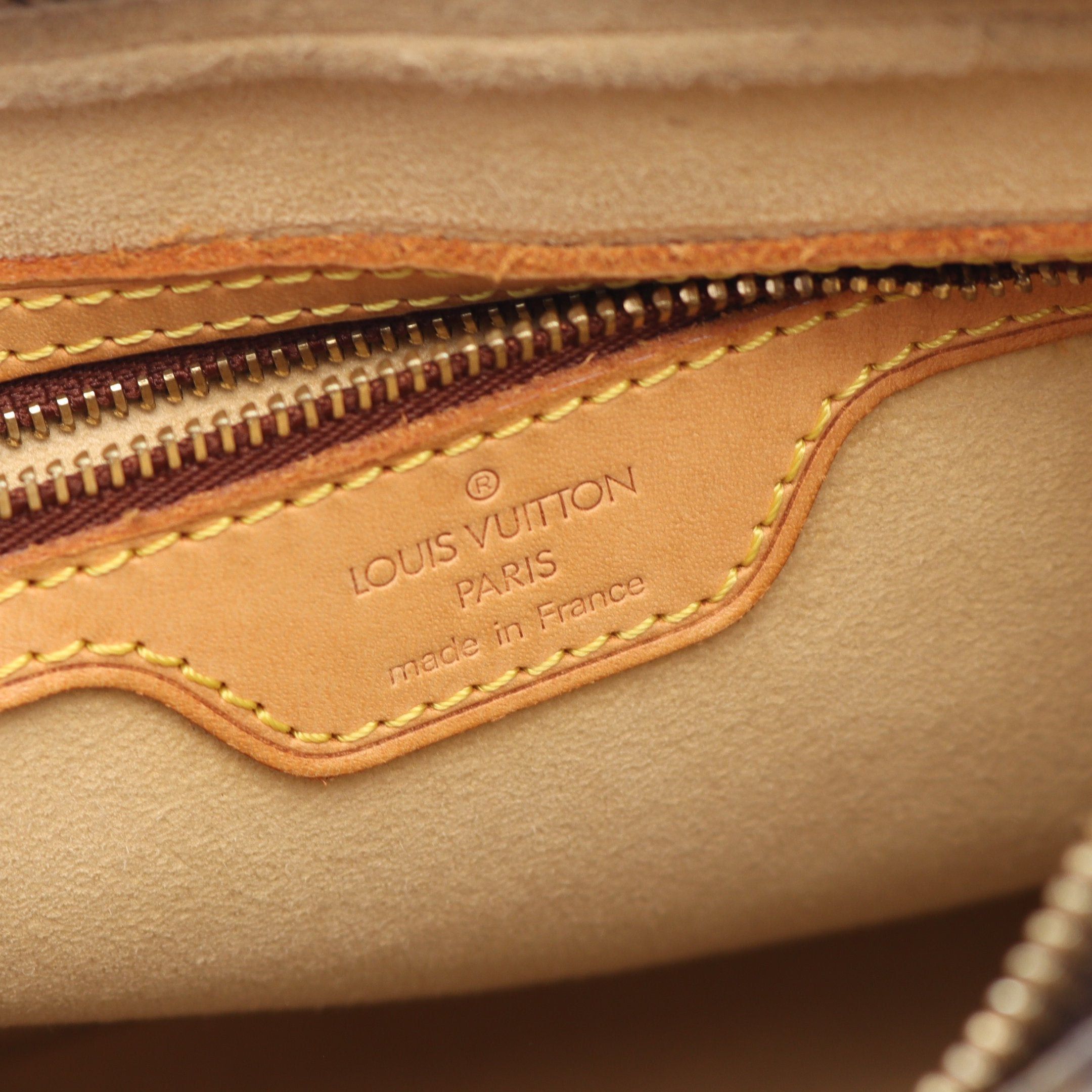 Louis Vuitton Louis Vuitton Looping Mm Monogram Shoulder Bag Leather Brown Size ONE SIZE - 4 Thumbnail
