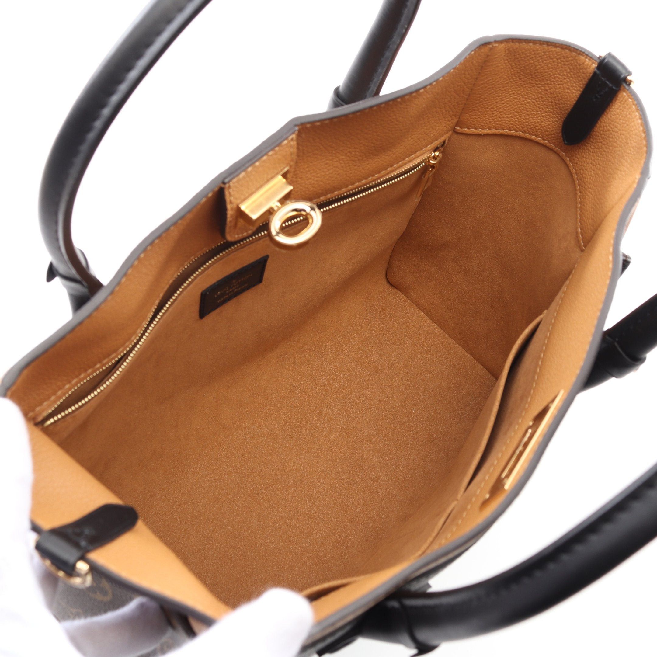 Louis Vuitton Louis Vuitton On My Side Mm Monogram Noir Handbag Leather Black Brown Light Size ONE SIZE - 3 Thumbnail