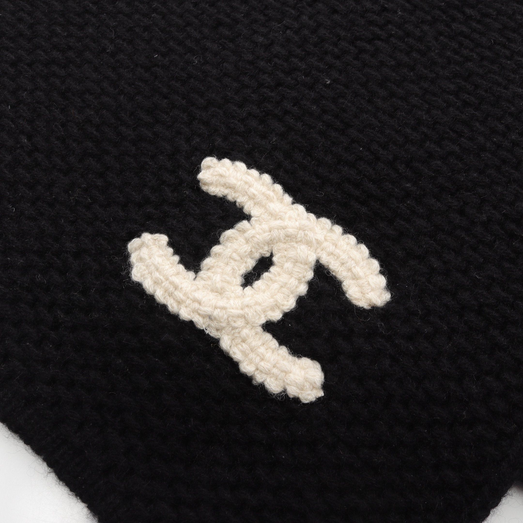 Chanel Chanel Coco Mark Scarf Cashmere Black Size ONE SIZE - 7 Thumbnail