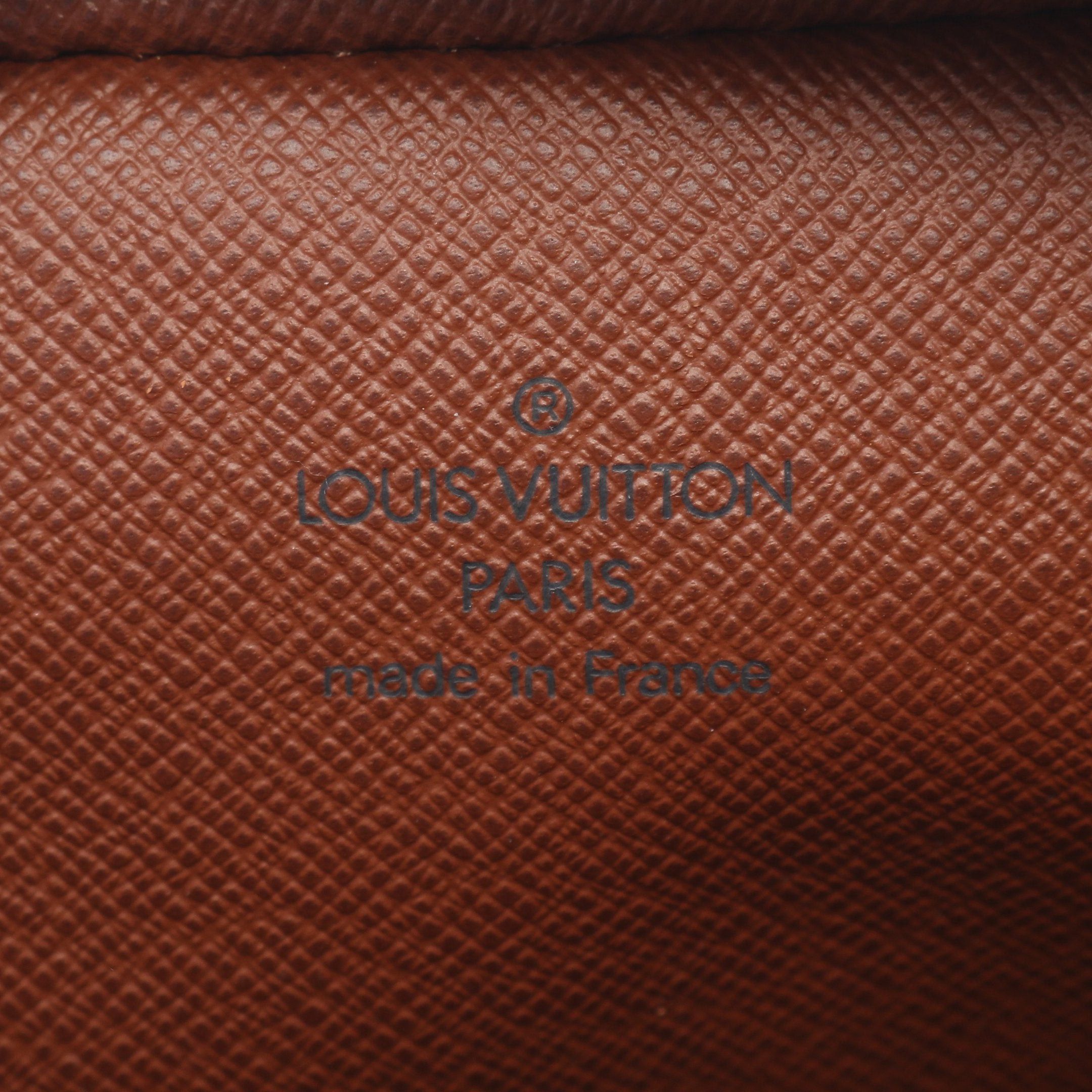 Louis Vuitton Louis Vuitton Amazon Monogram Shoulder Bag Leather Brown Size ONE SIZE - 4 Thumbnail