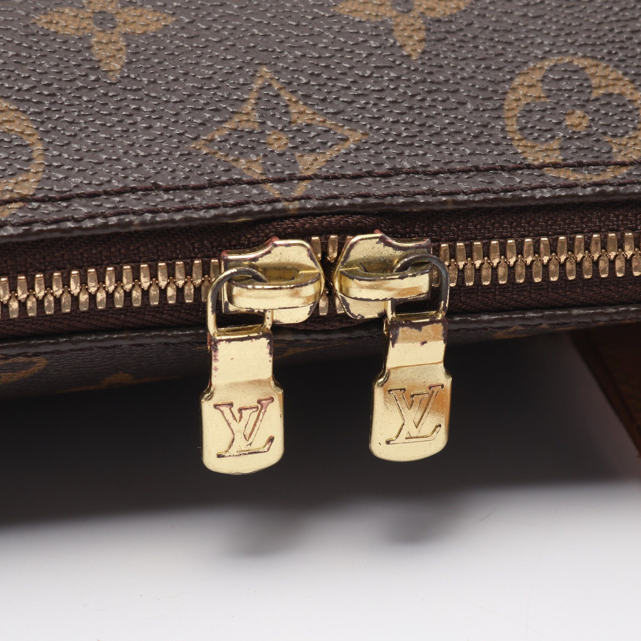 Louis Vuitton Louis Vuitton Kusan Gm Monogram Shoulder Bag Leather Brown Size ONE SIZE - 8 Thumbnail