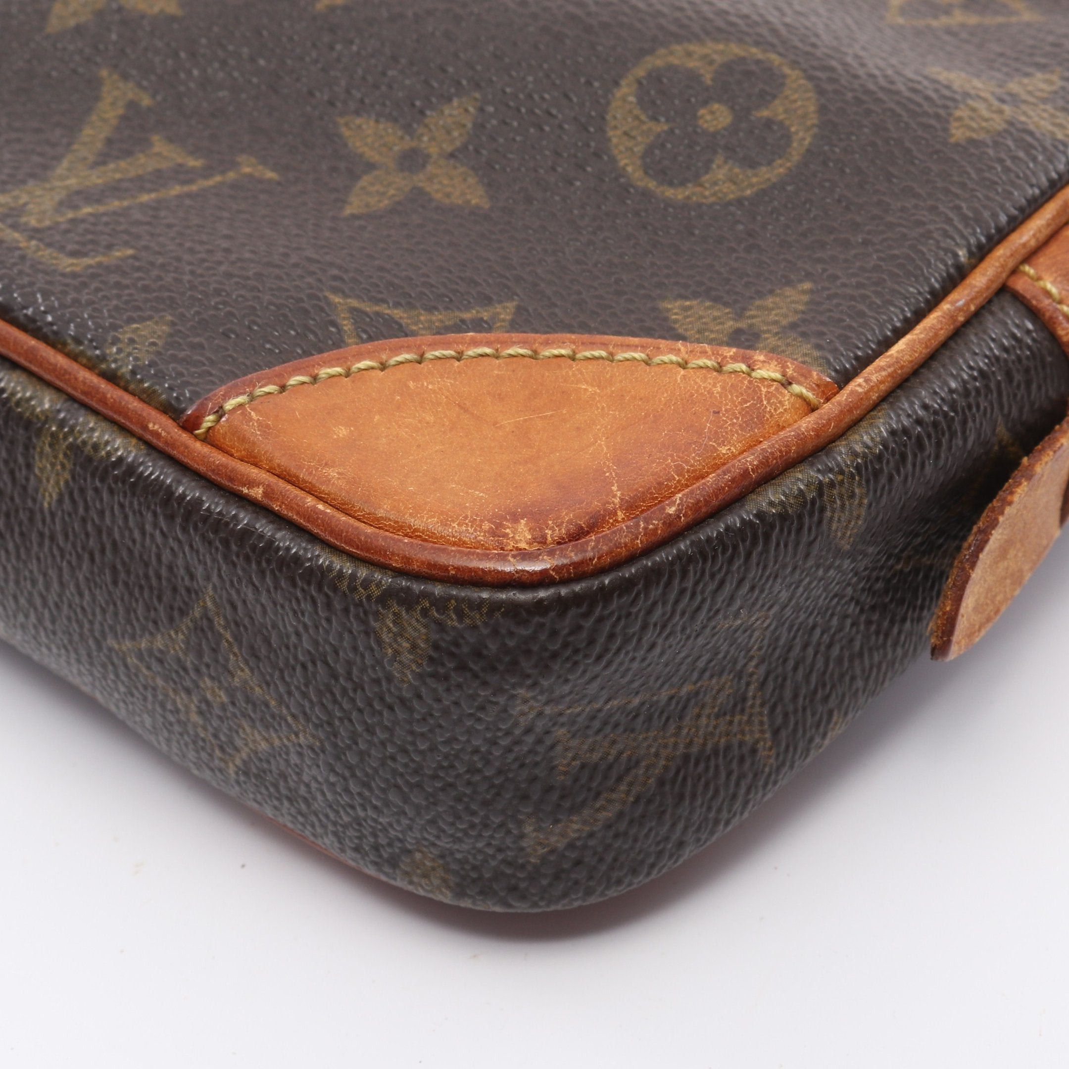 Louis Vuitton Louis Vuitton Marly Dragonne Pm Monogram Clutch Bag Second Leather Brown Size ONE SIZE - 7 Thumbnail