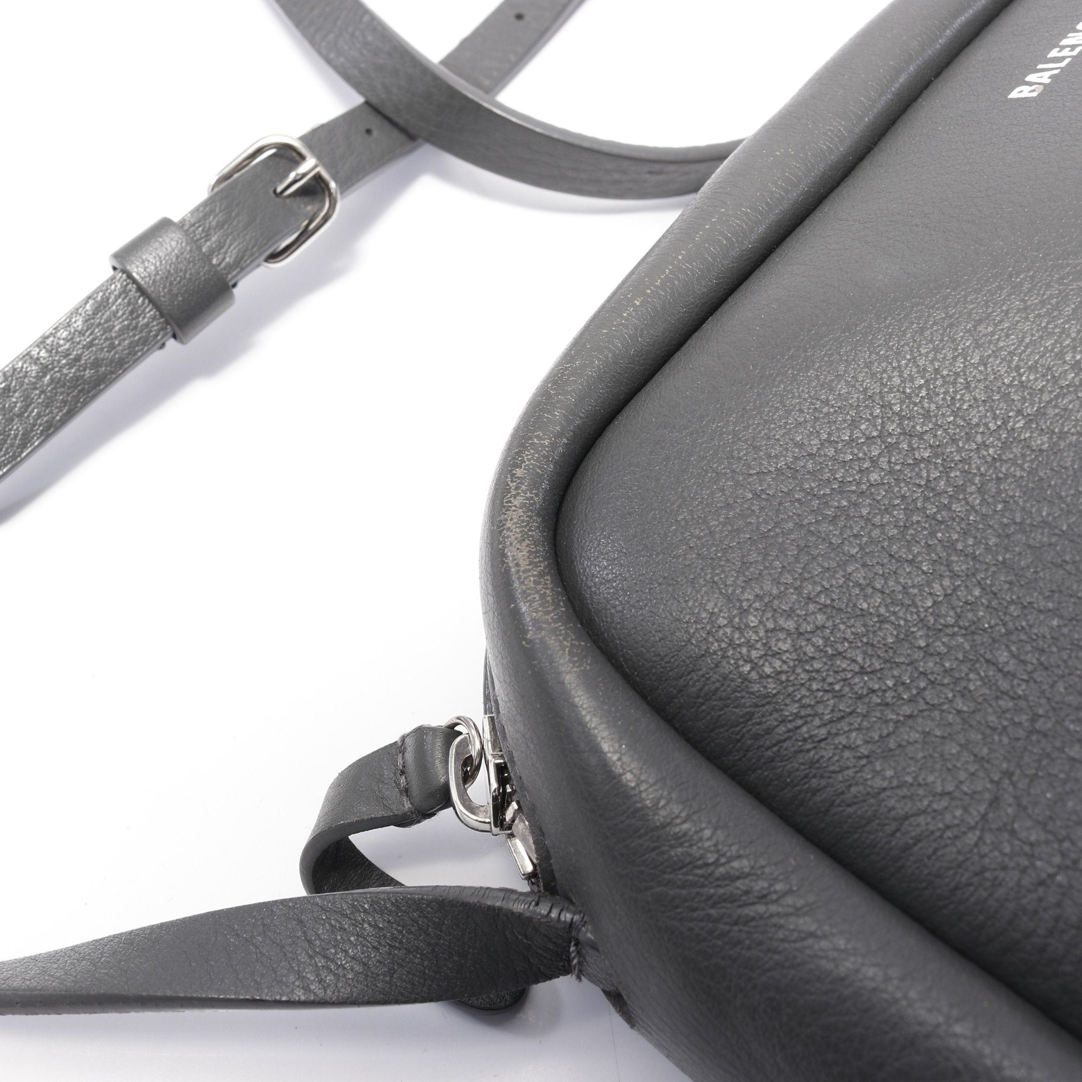 Balenciaga Balenciaga Everyday Camera Bag S Shoulder Leather Gray Size ONE SIZE - 6 Thumbnail