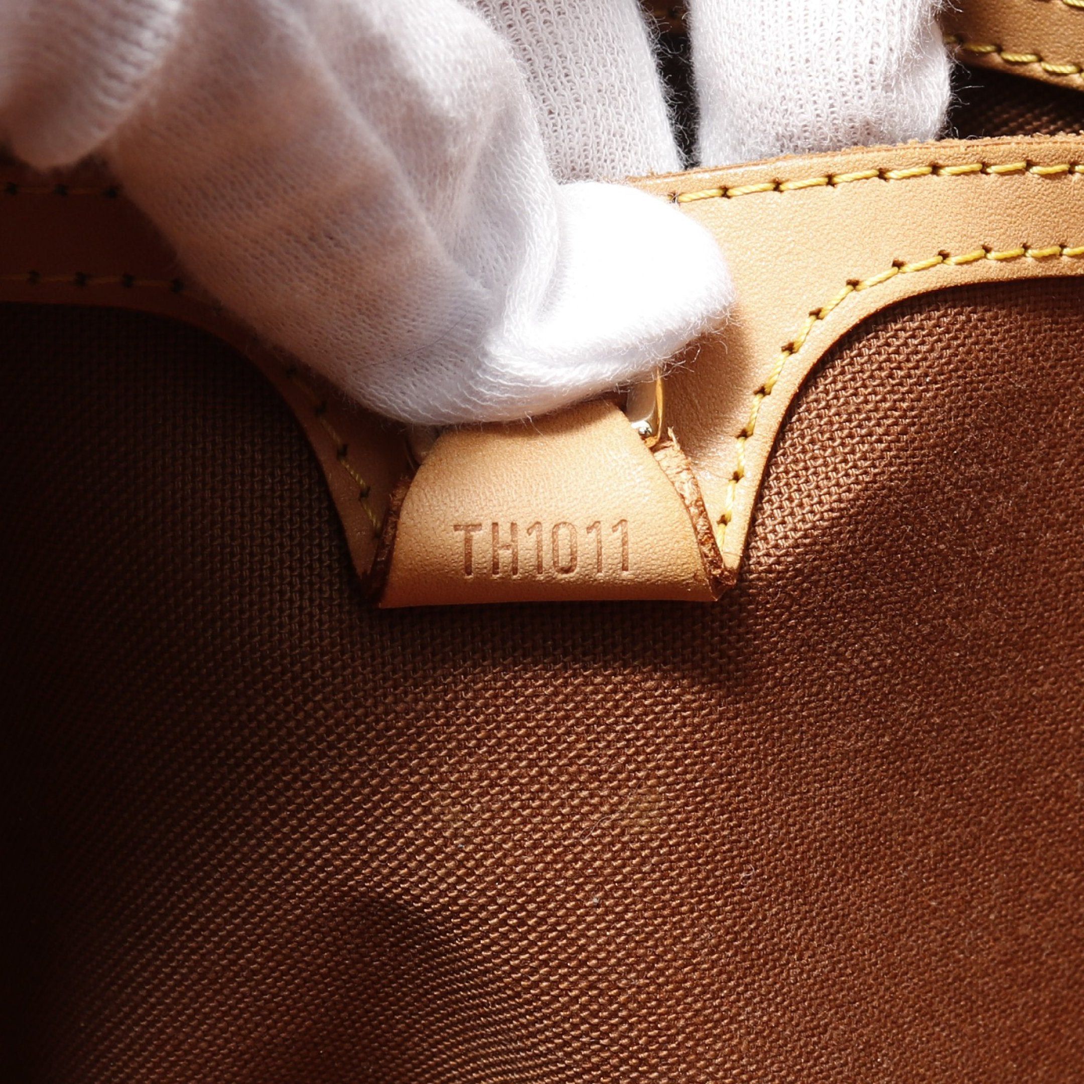 Louis Vuitton Louis Vuitton Ellipse Mm Monogram Handbag Leather Brown Size ONE SIZE - 5 Thumbnail