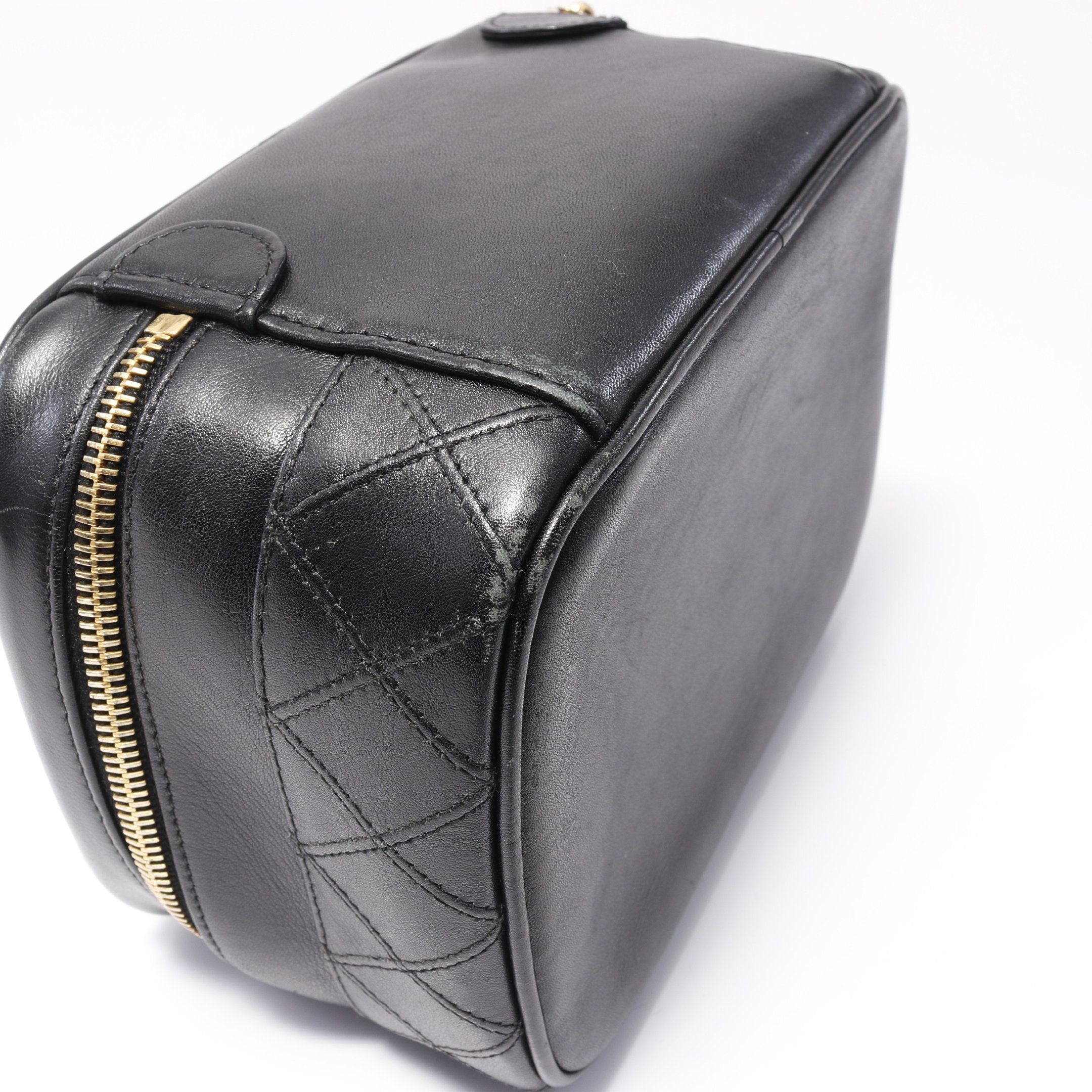 Chanel Chanel Bicolore Handbag Vanity Bag Leather Black Gold Hardware Size ONE SIZE - 6 Thumbnail