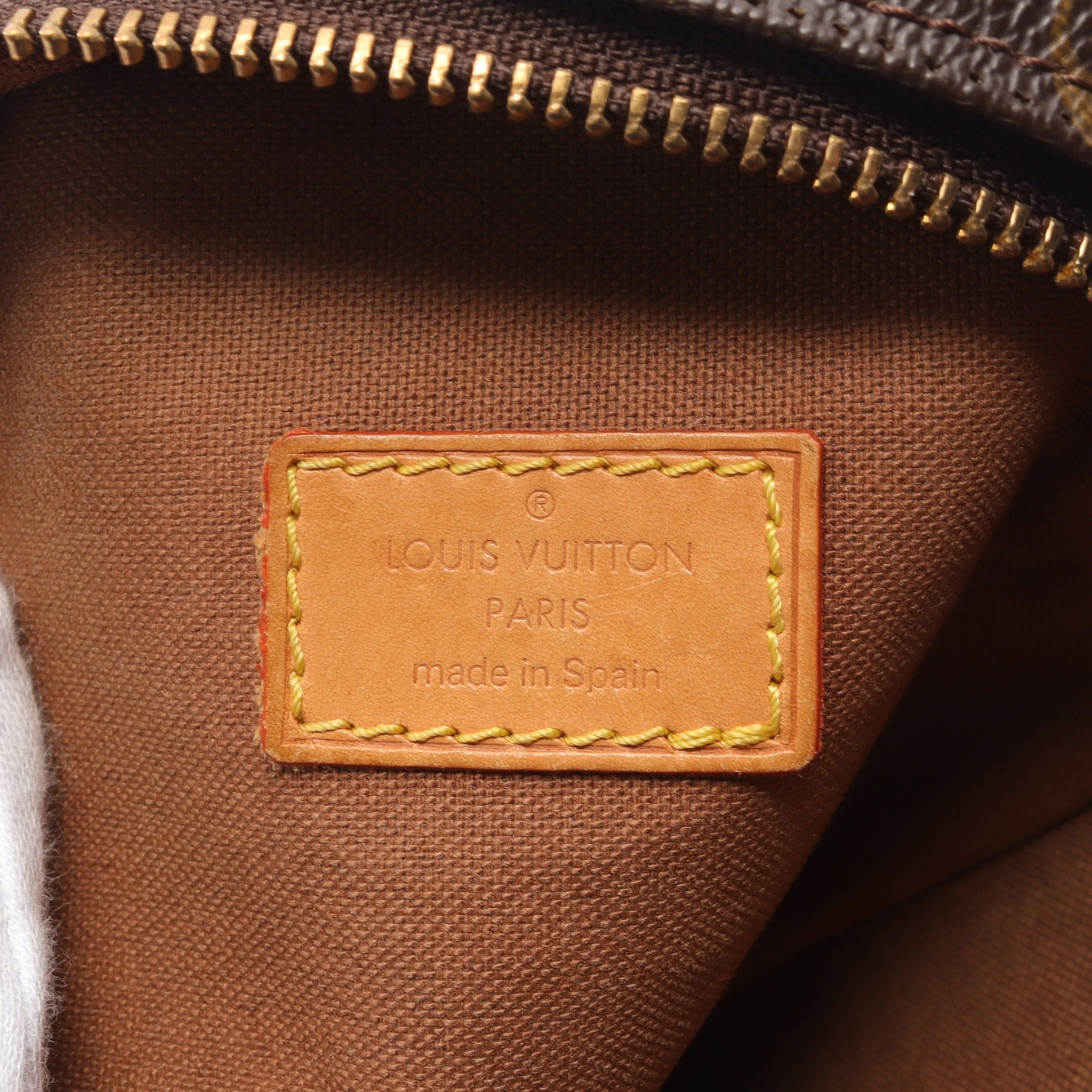 Louis Vuitton Louis Vuitton Pochette Ganju Monogram Body Bag Leather Brown Size ONE SIZE - 4 Thumbnail