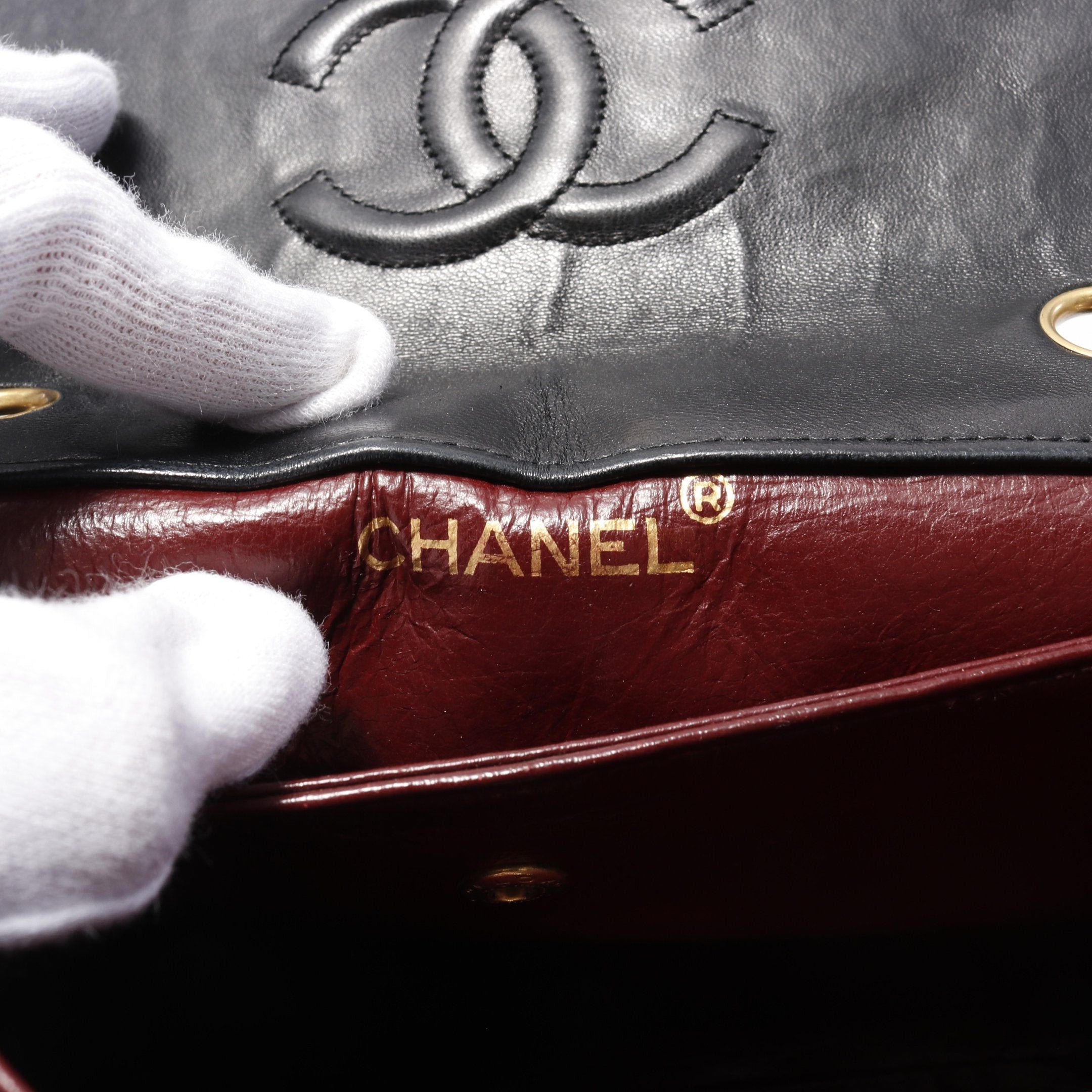 Chanel Chanel Matelasse Chain Shoulder Bag Lambskin Black Gold Hardware Size ONE SIZE - 4 Thumbnail