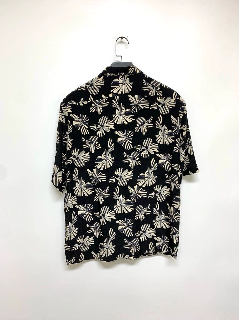 Saint Laurent Paris Saint Laurent Short Sleeve Printed Shirt- DMC Size US L / EU 52-54 / 3 - 2 Thumbnail