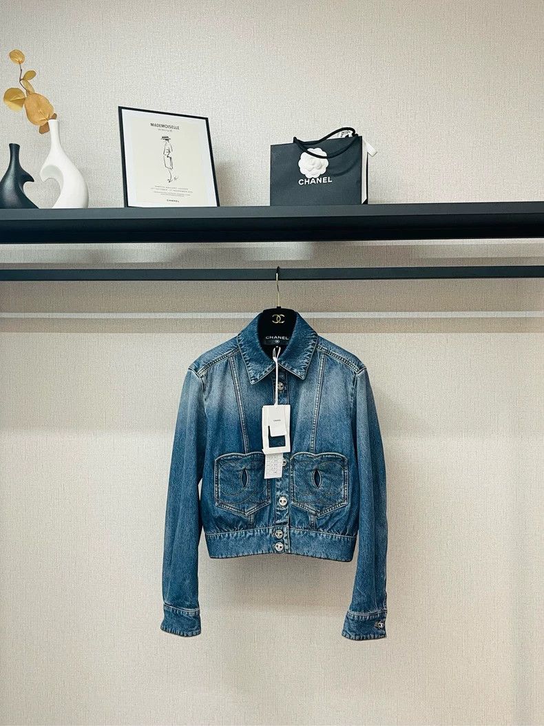 Chanel Chanel Denim Jacket with Button Front- DMC Size US M / EU 48-50 / 2 - 2 Thumbnail
