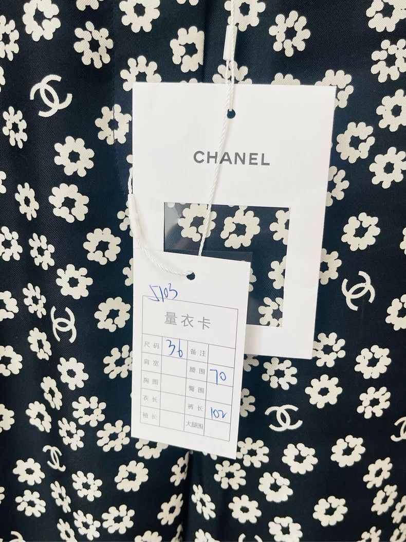 Chanel Chanel Summer Black Floral Silk Pants- DMC Size US 36 / EU 52 - 2 Thumbnail
