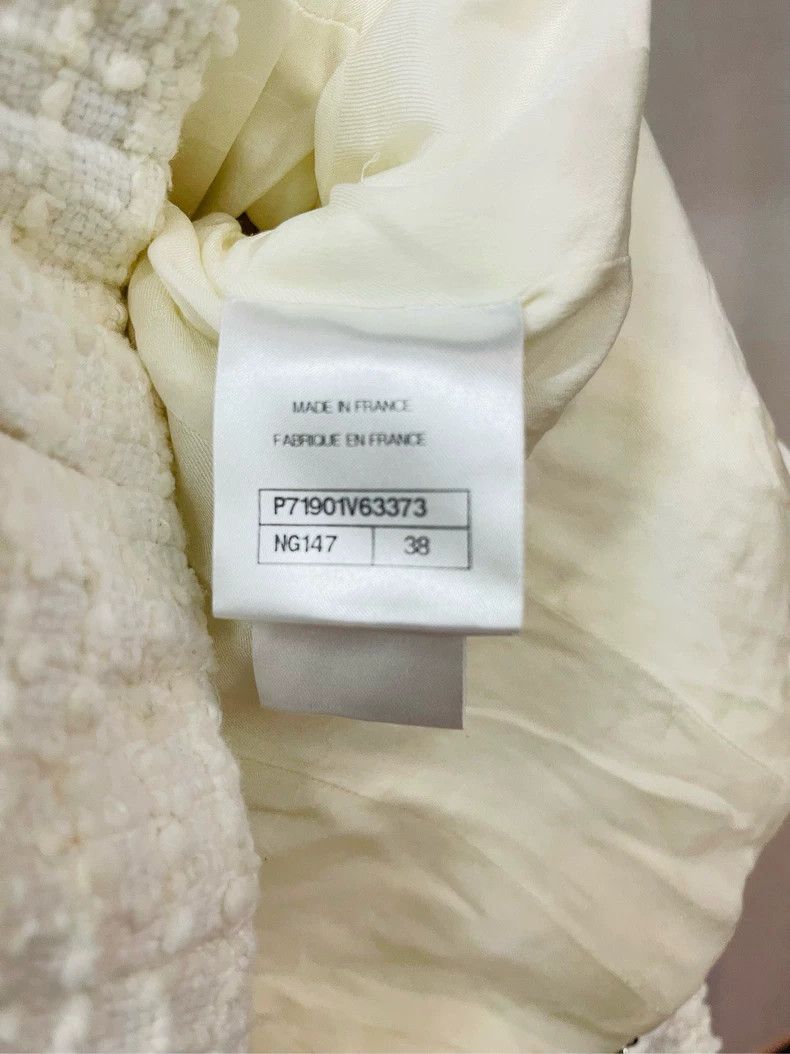Chanel Chanel White Pocket Round Neck Jacket- DMC Size US M / EU 48-50 / 2 - 4 Thumbnail