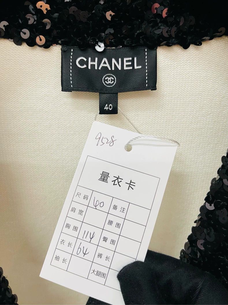 Chanel Chanel Black and White Cashmere Cardigan- DMC Size US M / EU 48-50 / 2 - 2 Thumbnail
