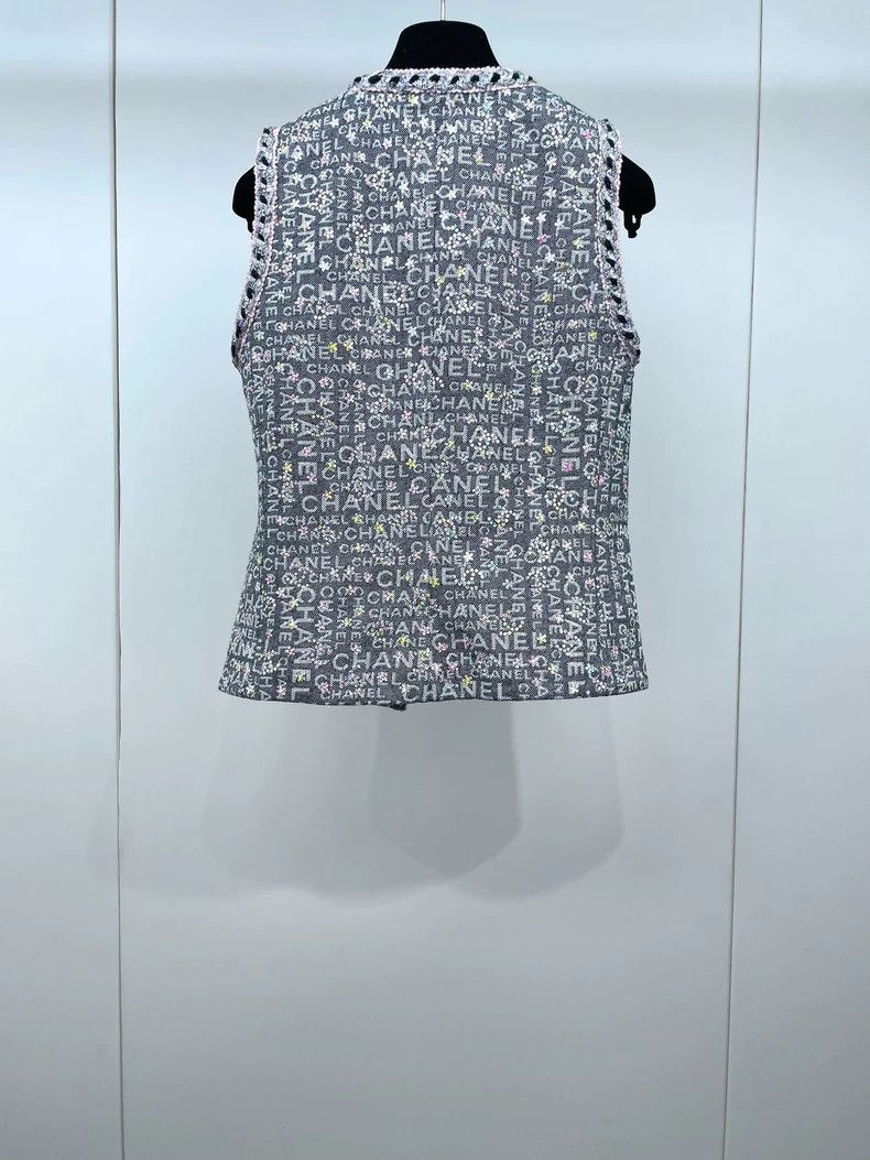 Chanel Chanel Colorful Sequin Denim Vest- DMC Size US XS / EU 42 / 0 - 2 Thumbnail
