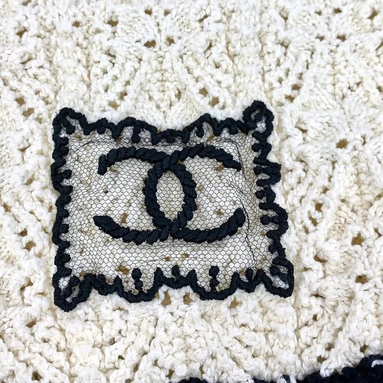 Chanel Chanel Beige Logo Cotton Knit Shorts- DMC Size US 34 / EU 50 - 5 Thumbnail