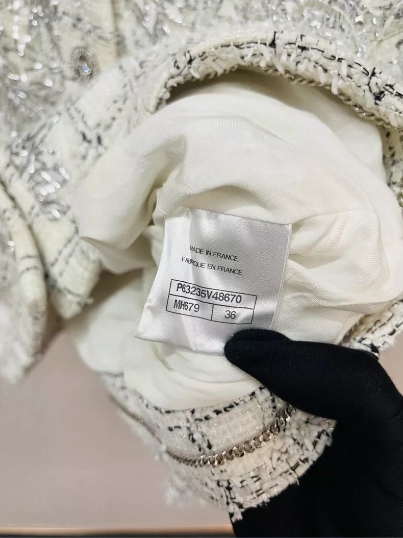 Chanel White Embroidered Short Jacket with Silver Lace- DMC Size US M / EU 48-50 / 2 - 3 Thumbnail