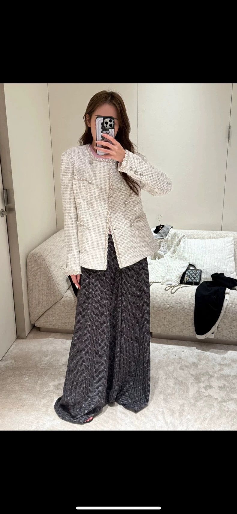Chanel Chanel White Tweed Jacket from 25C Collection- DMC Size US M / EU 48-50 / 2 - 7 Thumbnail