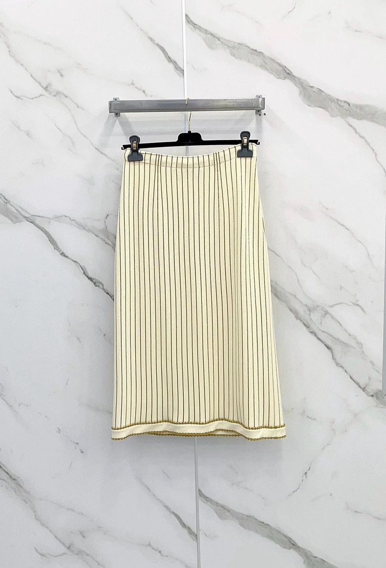 Gucci Gucci Gold Trim Wool Midi Skirt- DMC Size US 33 - 2 Thumbnail