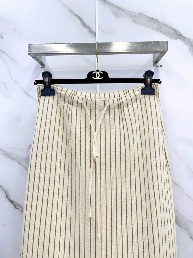 Gucci Gucci Gold Trim Wool Midi Skirt- DMC Size US 33 - 4 Thumbnail