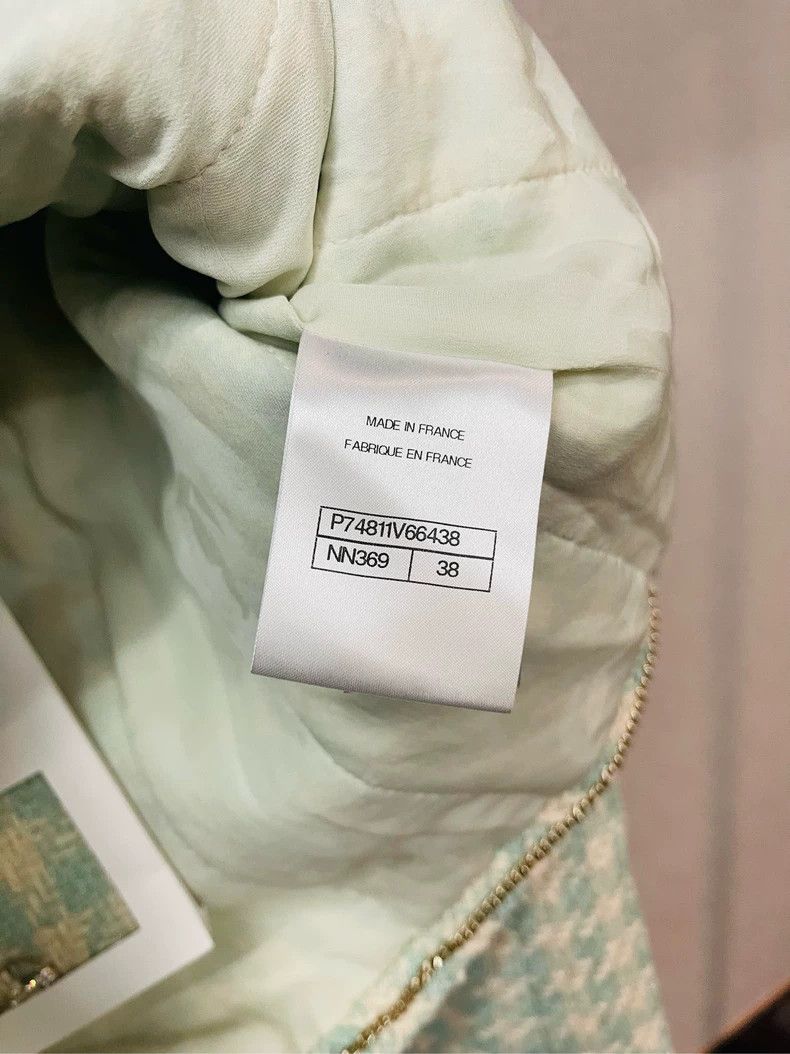 Chanel Chanel Mint Green Tweed Jacket with Buttons- DMC Size US M / EU 48-50 / 2 - 3 Thumbnail