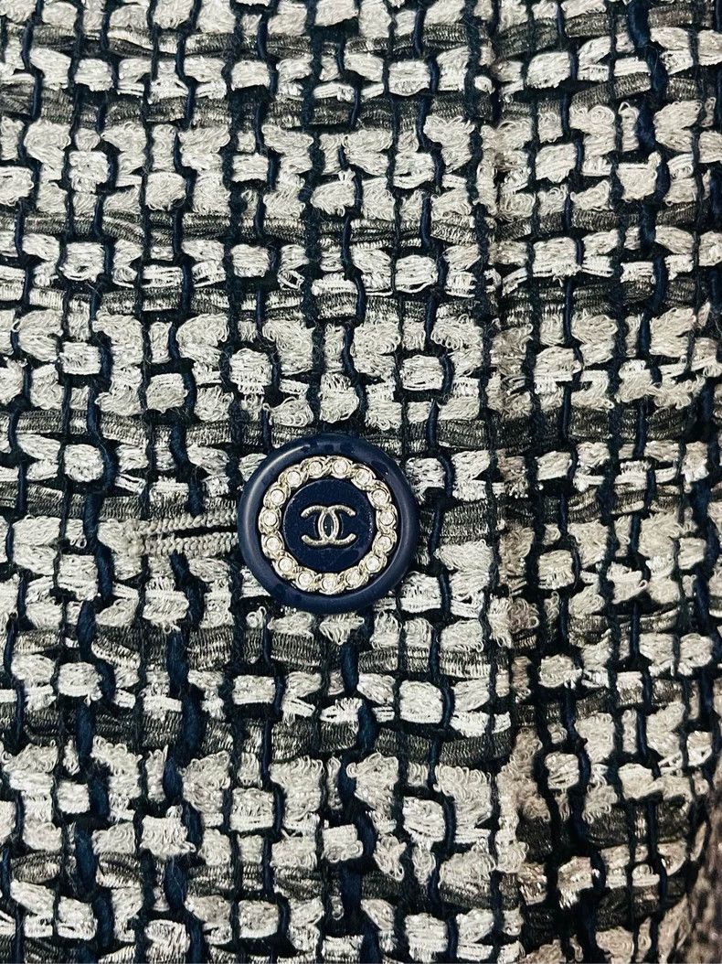 Chanel Chanel Blue and White Tweed Jacket F38- DMC Size US M / EU 48-50 / 2 - 5 Thumbnail