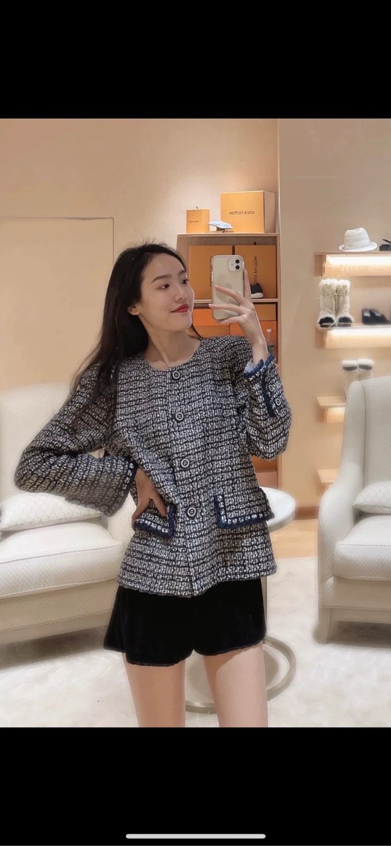 Chanel Chanel Blue and White Tweed Jacket F38- DMC Size US M / EU 48-50 / 2 - 6 Thumbnail