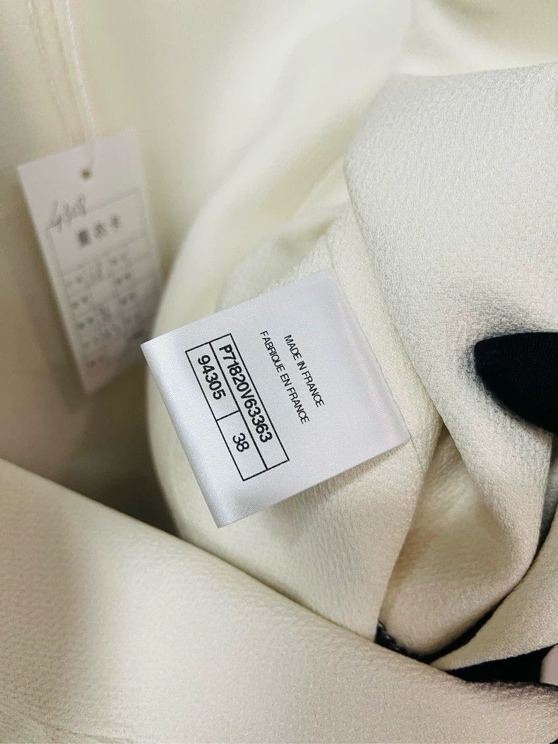 Chanel Chanel Black and White Silk Short Jacket- DMC Size US M / EU 48-50 / 2 - 4 Thumbnail