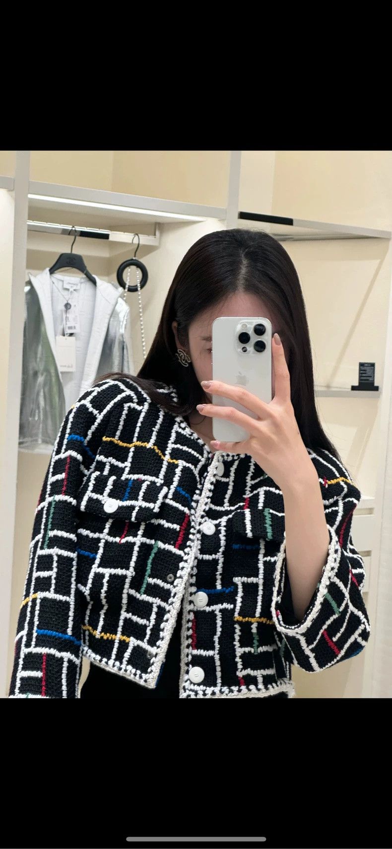 Chanel Black and White Tweed Chanel Jacket- DMC Size US M / EU 48-50 / 2 - 8 Thumbnail