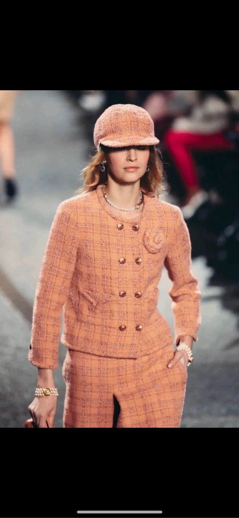 Chanel Chanel Pink Tweed Jacket F40 with Buttons- DMC Size US M / EU 48-50 / 2 - 7 Thumbnail