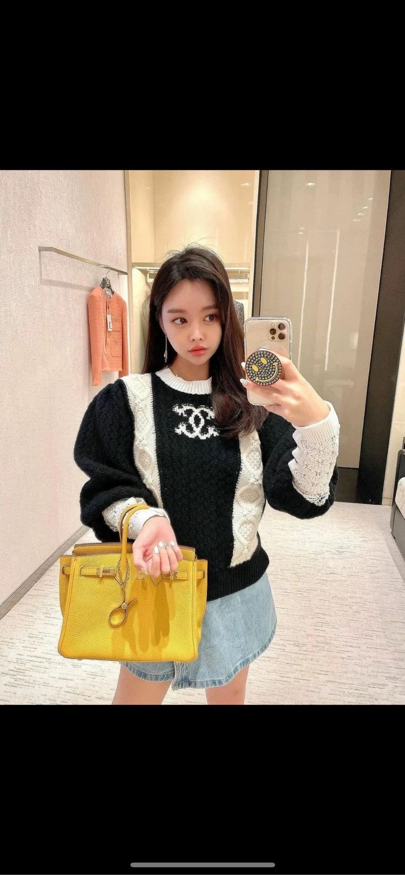 Chanel Chanel Handcrafted Black and White Sweater- DMC Size US M / EU 48-50 / 2 - 8 Thumbnail