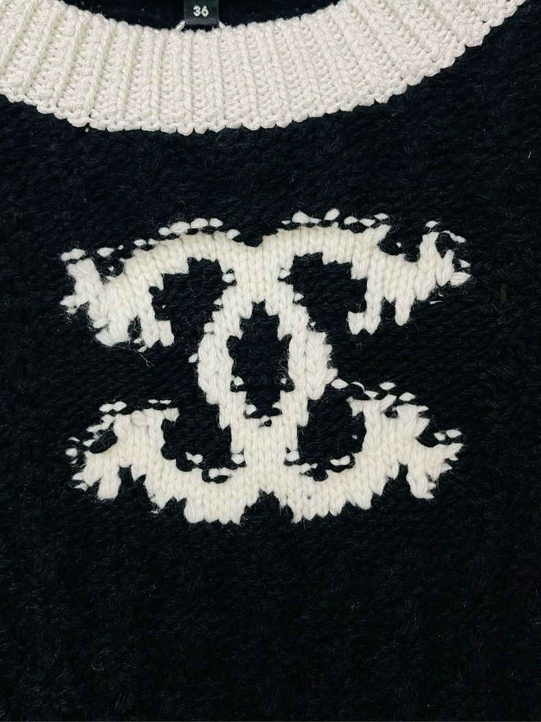 Chanel Chanel Handcrafted Black and White Sweater- DMC Size US M / EU 48-50 / 2 - 5 Thumbnail